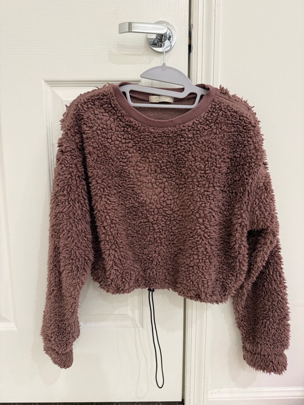 Cozy Plush Crop Pullover - Mauve. Size small